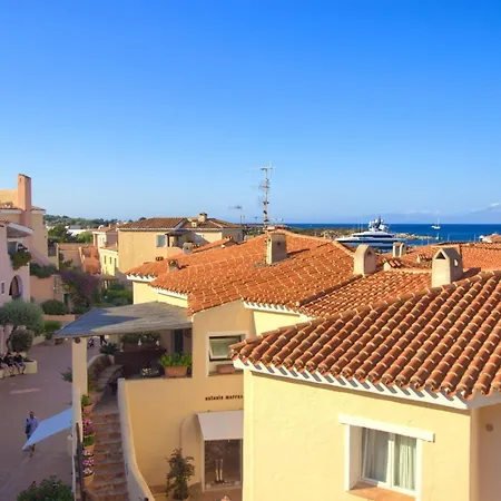 Promenade Balcony & Yacht Vista - Апартаменты *